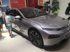 -理想汽车(世纪汇店)