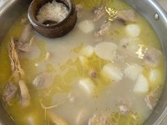 -朴小妹人参鸡汤火锅(长白山万达店)
