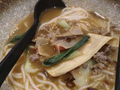 -蒙自源米线大王(江南西路店)