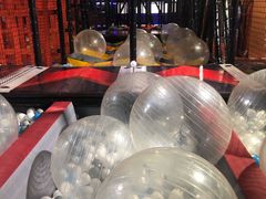 -嗨翻Hi-Fun竞技主题乐园·蹦床亲子生日轰趴(国光1937店)