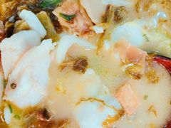 -周鱼小馆石锅酸菜鱼(活力汇店)