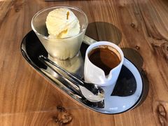 冰淇淋咖啡-山下C5cafe(惠通时代广场店)
