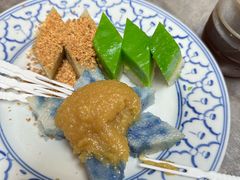 -莫定标娘惹糕点