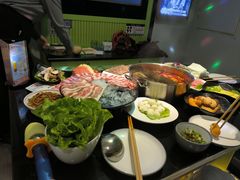 -唯爱KTV聚会餐厅(仙林东城汇店)