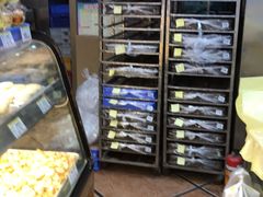 面包甜点陈列柜-赞记龙凤礼饼(广州市二宫向群宾馆店)