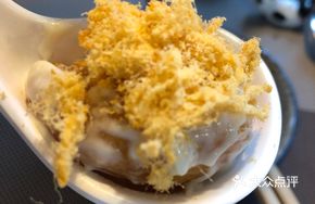 Thai Pineapple Fried Shrimp with Crispy Dough Stick