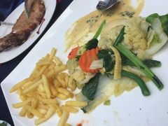 -Neary Khmer Restaurant