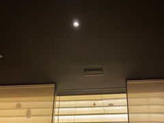 -钱小奴海鲜自助黑金店(杭州滨江龙湖店)