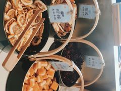 -蜜桃餐厅·伴山(湖滨商业街店)