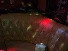 -艾尚主题式KTV(艾溪湖绿地店)