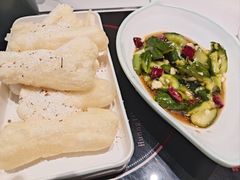 -黄记煌三汁焖锅(新佳丽江汉路店)