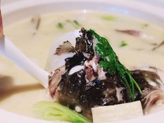 鱼头豆腐汤-宁波汉通海鲜大酒店(江湾店)