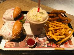 -The Habit Burger Grill 哈比特汉堡(复兴soho店)