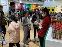 -m豆巧克力世界(上海世茂广场店)