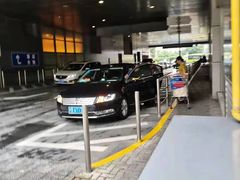 -大宁国际商业广场-地下停车库