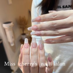 -花系美·美甲美睫精品店