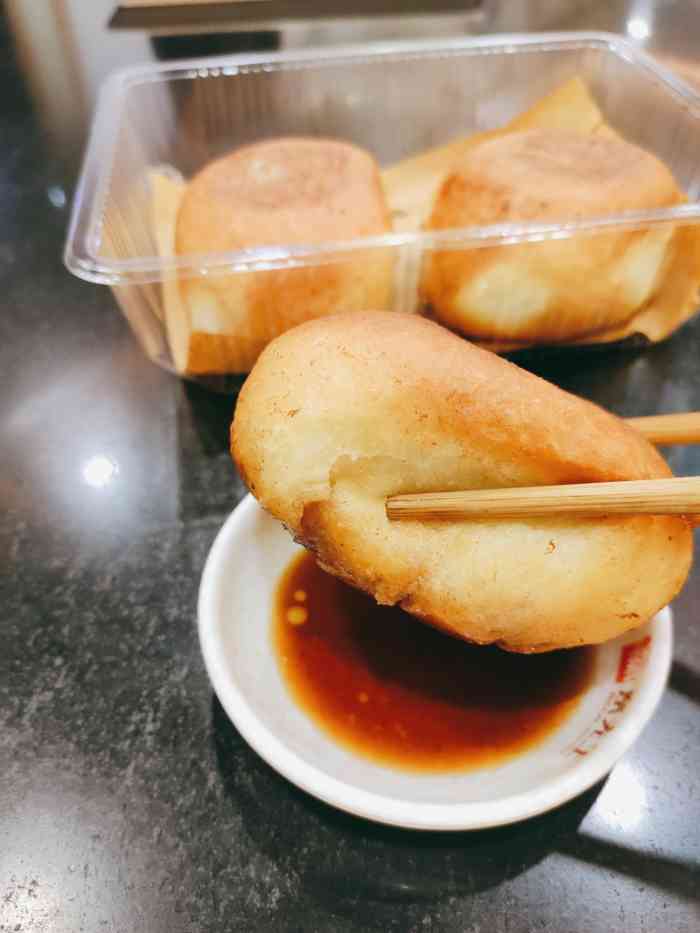 这个盒子90还是包子好吃一点 打开app查看高清大图 蔡先生(罗香店)