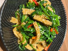 菠菜拌面筋-贯贯吉·清真餐厅(浙江中路店)