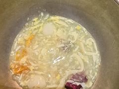 -银米·云南传统过桥米线(双廊黑金冠店)