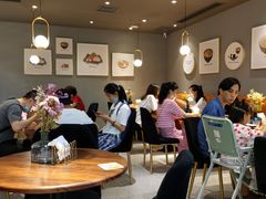 -POKEE VIA&Brunch·维娅(重庆来福士店)