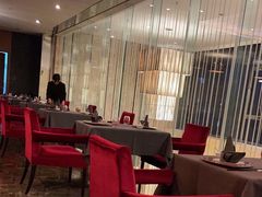 -粤尚腾香居中餐厅(首都机场希尔顿店)
