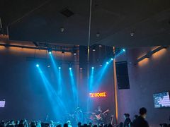 -TZ House音乐现场(来福士中心店)