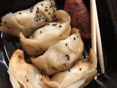 -香山胡记吴江路生煎(灵山路店)