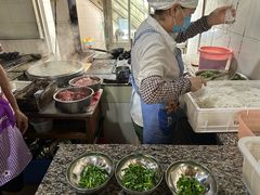 -正宗杨记普洱酸醋米线(总店)