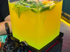 -路边边地标烧烤·川菜·小龙虾·音乐酒馆(良乡长虹店)