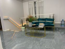 -茶发Salon·烫发染发理发