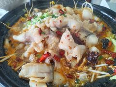 奇味石锅鱼-老东阳·外婆菜(横店店)