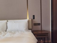 -广州高铁南站亚朵酒店