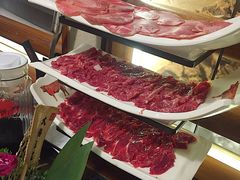 -左庭右院鲜牛肉火锅(金山万达店)