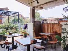 露天位-无届青年餐馆(熙街店)