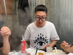 -肥仔文澳门猪骨煲(南京西路店)