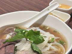 -港丽餐厅(正大店)