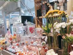 -谷莠子花艺·气球派对·绿植造景·花艺沙龙(金光华广场店)