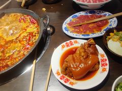 -萍姐火锅·公路夜市(武汉首店)