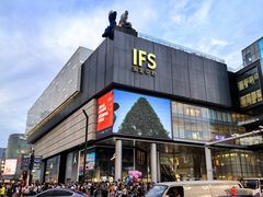 -黄兴南路步行商业街