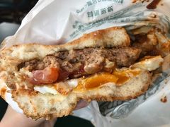 牛肉鸡蛋汉堡-幸运小丑汉堡(Bay Area本店)
