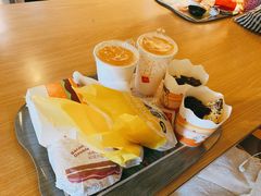 -麦当劳(百荣世贸商城店)