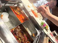 -海底捞火锅鲜切牛肉主题店(长寿路店)