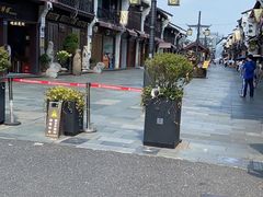 -吴山路夜市