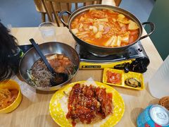 -Woolee韩食堂·韩式家庭料理