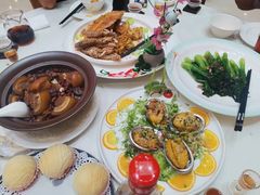 -东豪园林海鲜酒家(南港路辅路店)