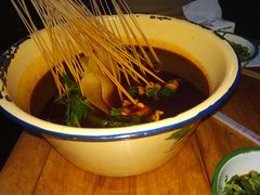 -拈签一笑黄牛肉辣卤串串