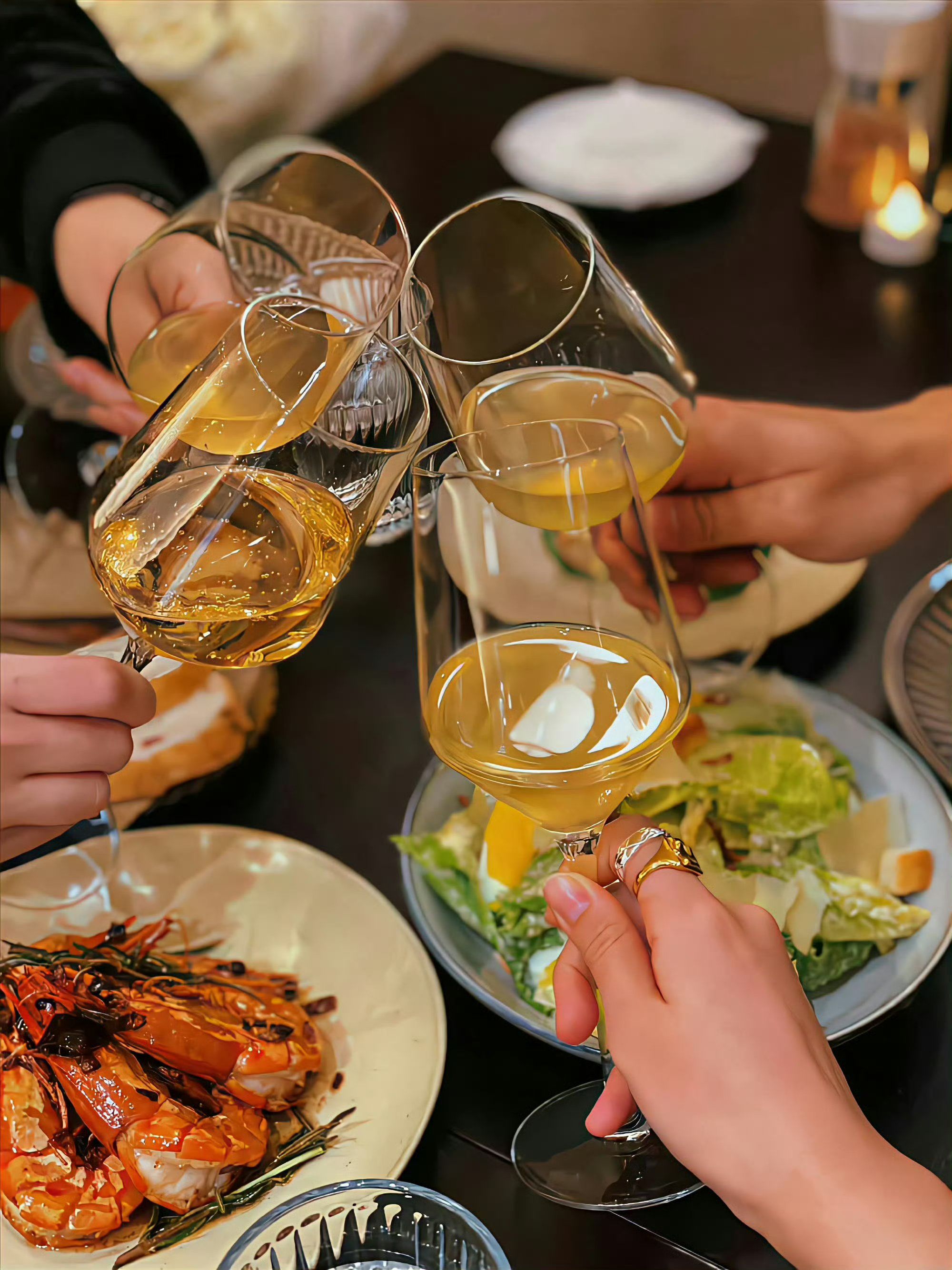 0元玩转这座城 #姐妹聚会快乐加倍 #白葡萄酒 #周末松弛感都是聚餐给