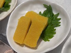 -雍容荟活帝王蟹活龙虾自助(苏宁旗舰店)