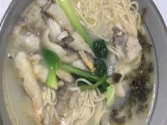 -明呈黄鱼面馆(斜土路店)