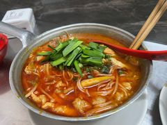 -铁锅哥米线